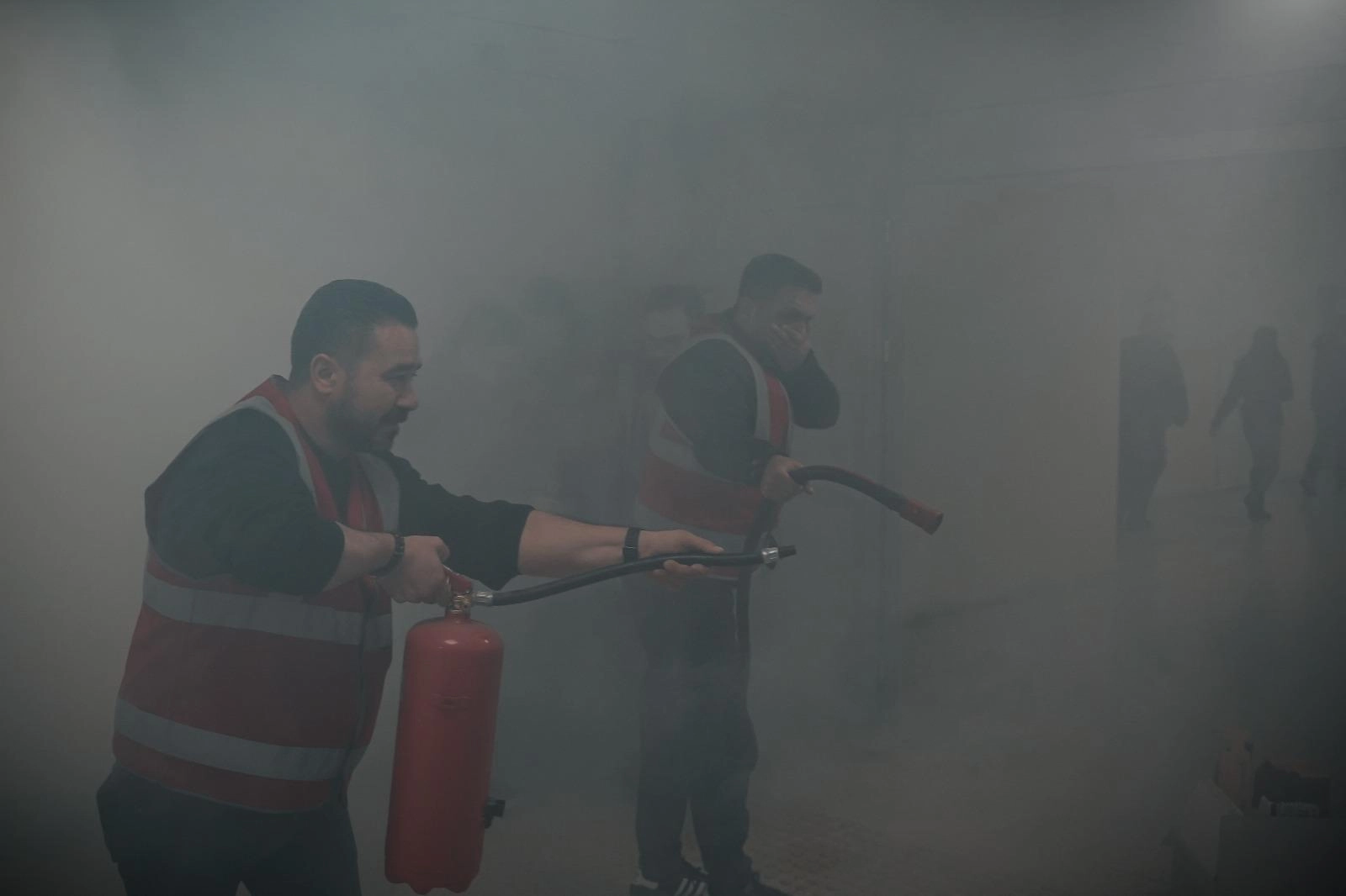 İzmir’de Gerçeğini Aratmayan Deprem ve Yangın Tatbikatı