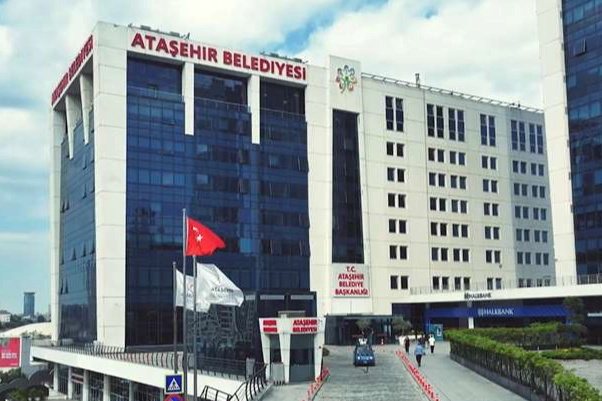 Ataşehir Belediyesi’nde Rüşvet Soruşturması: Başkan Onursal Adıgüzel Dahil 18 Kişi Gözaltında