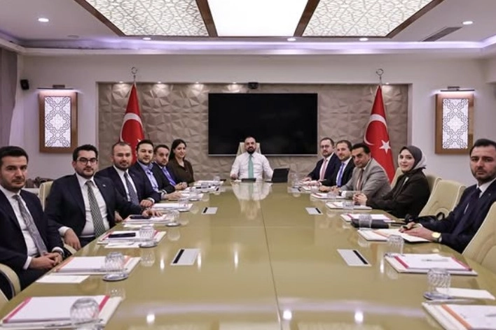AK Parti’de İletişim Devrimi: Faruk Acar Dönemiyle Gelen 