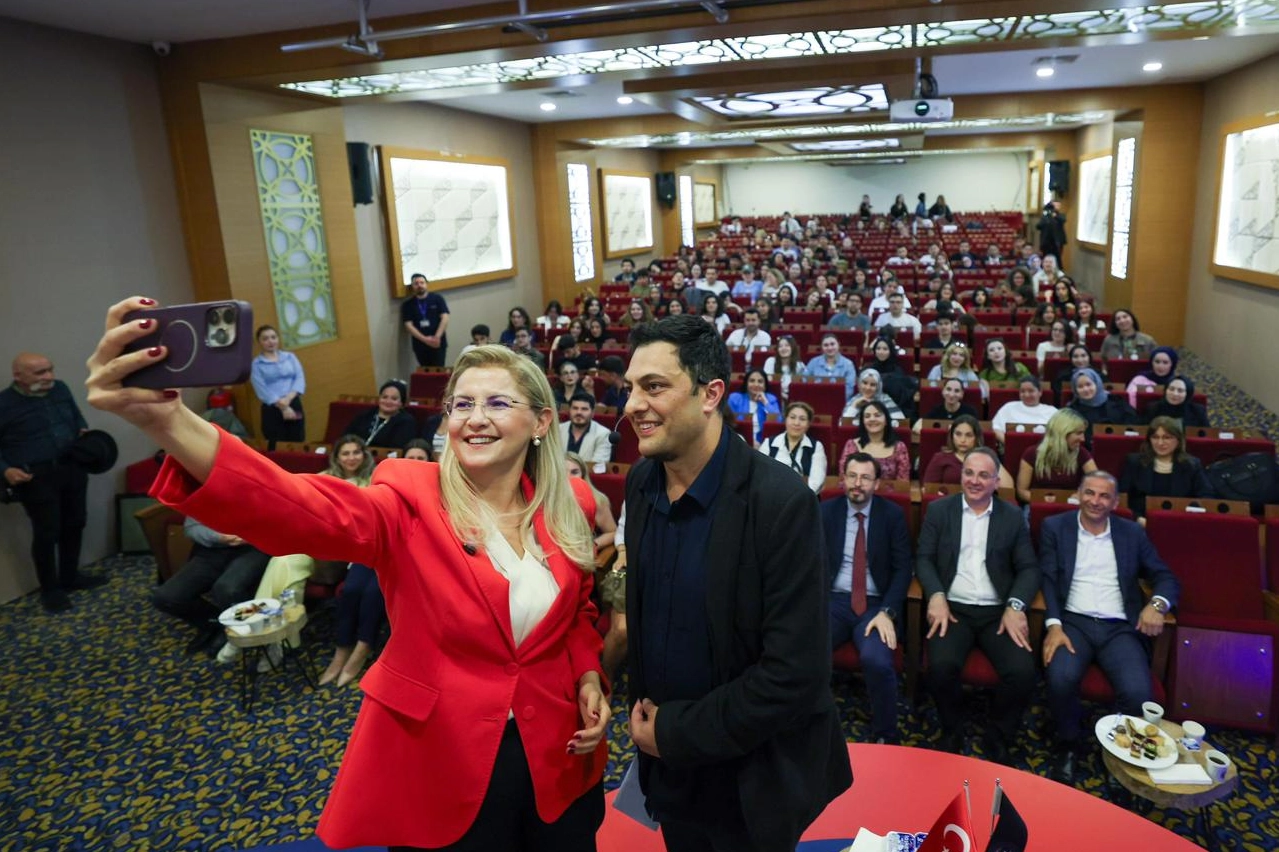 Bakırköy Belediye Başkanı Ovalıoğlu Gençlerle Buluştu: 