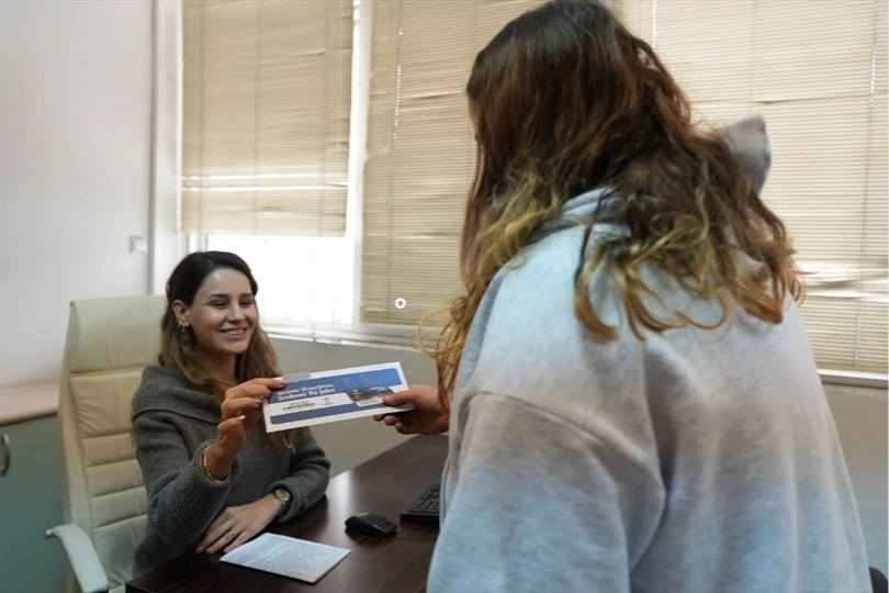 Denizli’de Annelerin Hesabına Yatırıldı! Büyükşehir’den Yeni Doğan Ailelerine 9’ar Bin TL’lik 