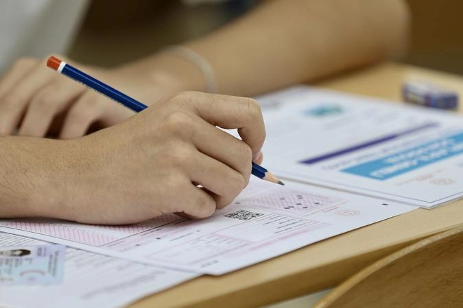 YKS’de AYT Heyecanı Başladı, Gözler YDT’de
