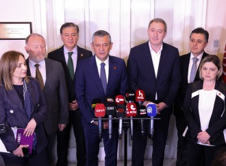 Siyasette Tarihi Zirve! DEM Parti’den Meclis’e Taşınan CHP’ye Ziyaret: 